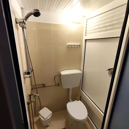 Marquez Apartman *